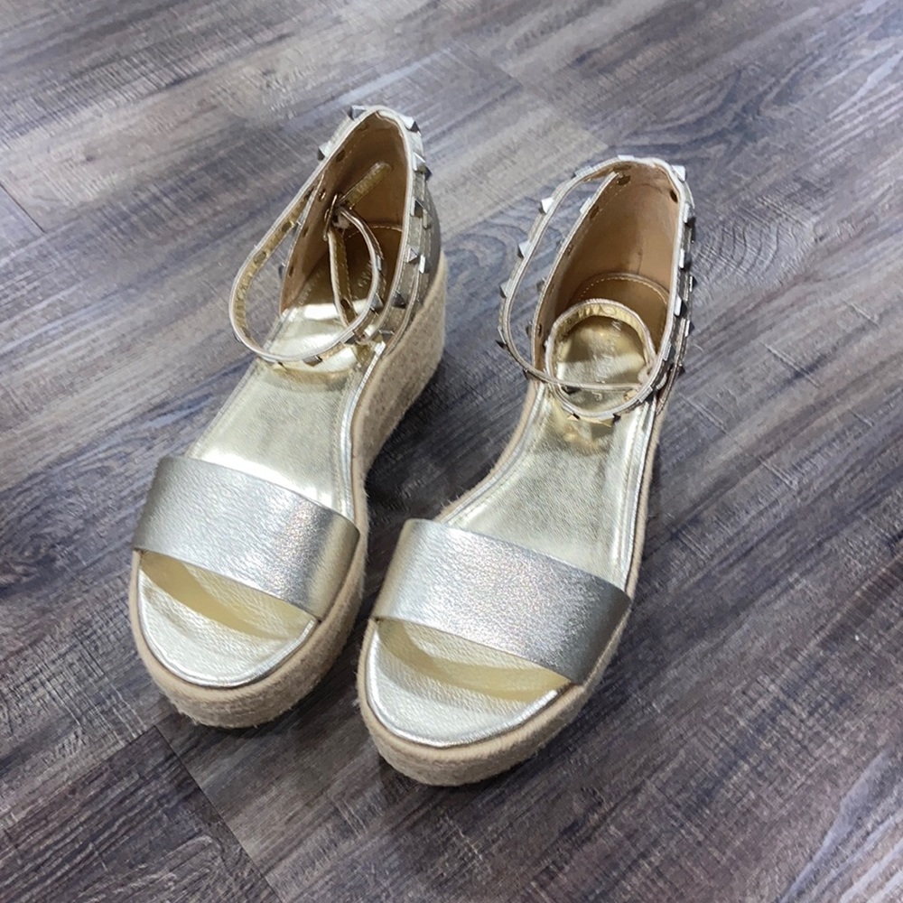 Marc Fisher Jazlyn gold studded espadrille platforms